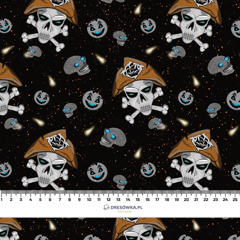 PIRATE SKULLS / BLACK (SCARY HALLOWEEN) - Hydrofobní česaná teplákovina